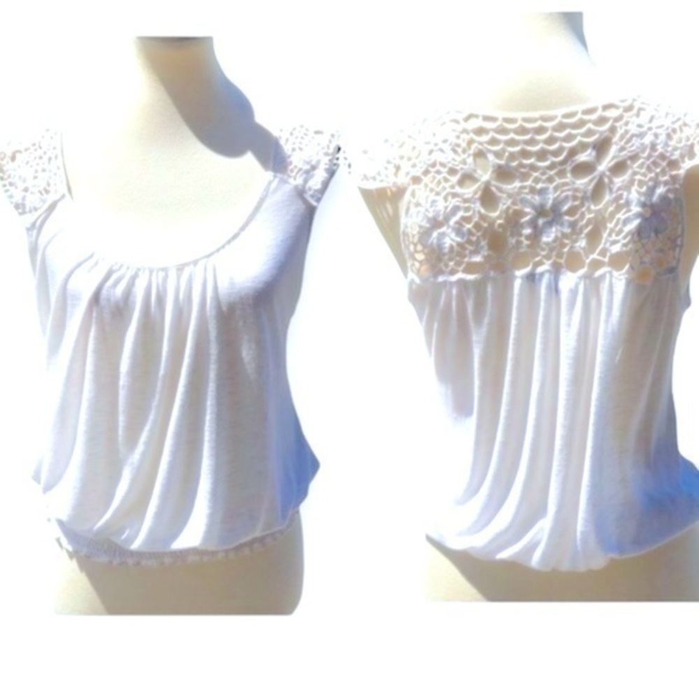 White top by Simply Irresistible with lace crochet